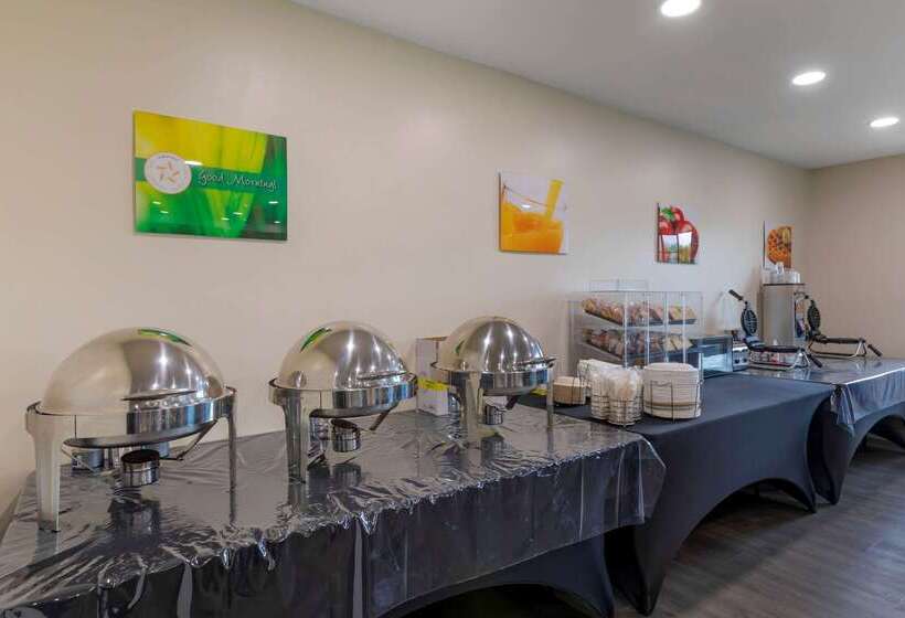 هتل Quality Inn & Suites Camarillooxnard