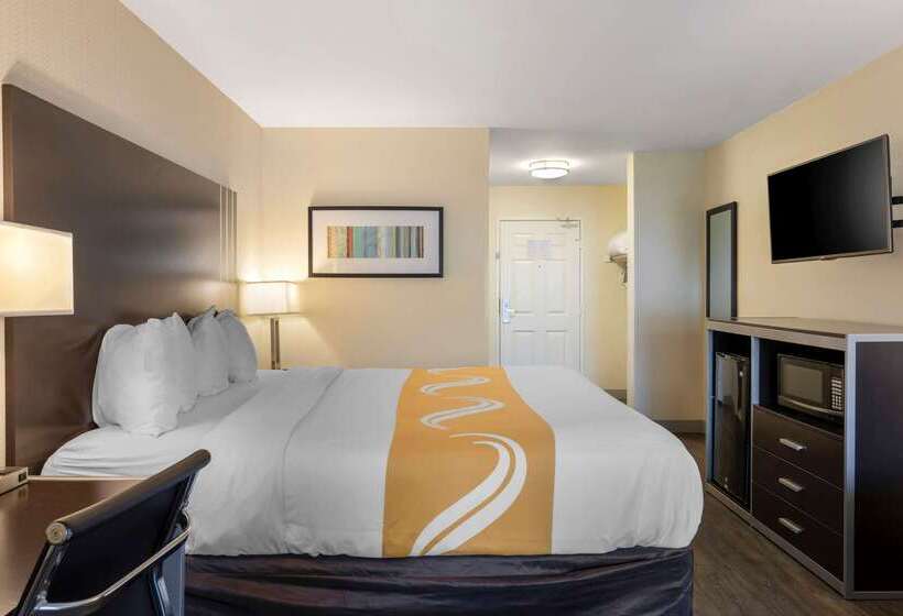 هتل Quality Inn & Suites Camarillooxnard