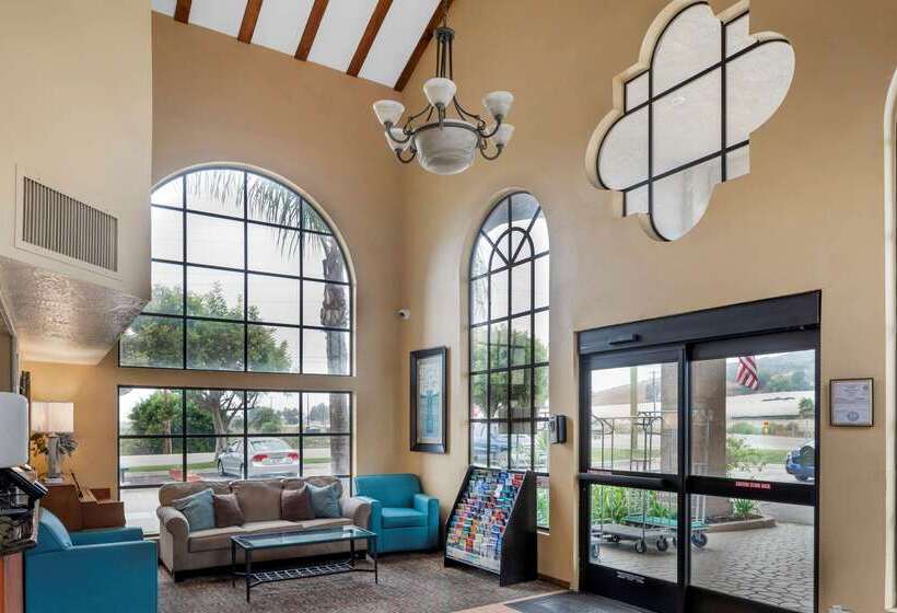 هتل Quality Inn & Suites Camarillooxnard