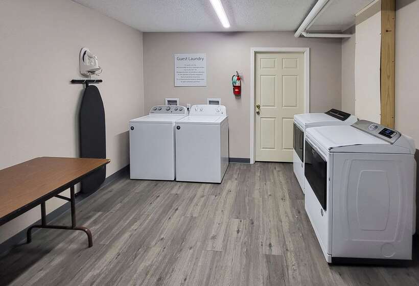 酒店 Quality Inn & Suites Vandalia Near I70 And Hwy 51