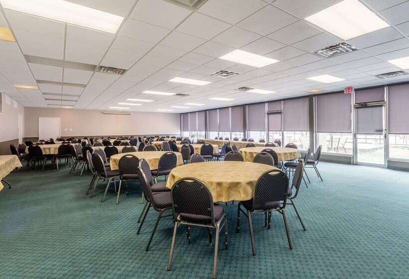 酒店 Quality Inn & Suites Vandalia Near I70 And Hwy 51