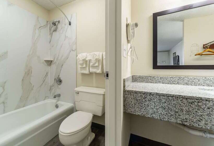 酒店 Quality Inn & Suites Vandalia Near I70 And Hwy 51