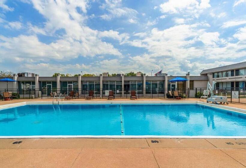 酒店 Quality Inn & Suites Vandalia Near I70 And Hwy 51