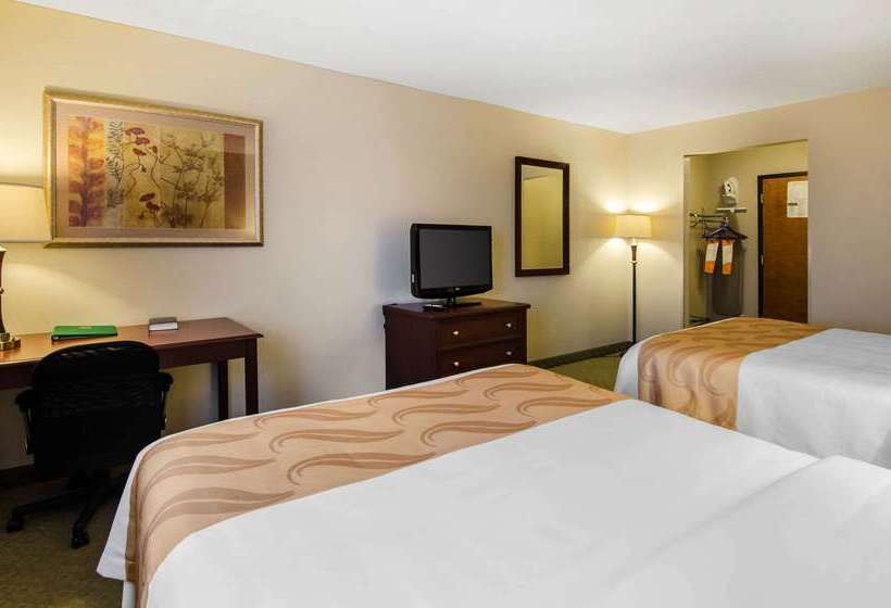 Отель Quality Inn