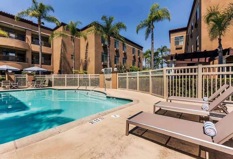 هتل Ramada Suites By Wyndham San Diego