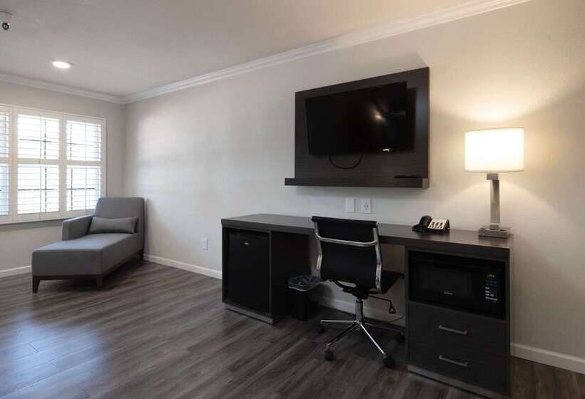 בית מלון כפרי Rodeway Inn Milpitas Near Great Mall