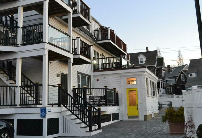 בית מלון כפרי The Inn At Crystal Cove On Boston Harbor