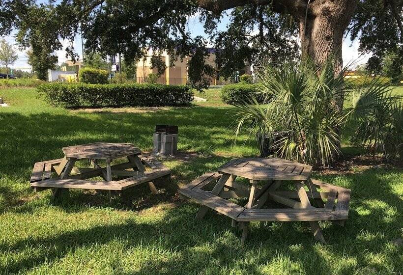 מוטל Days Inn By Wyndham Brooksville