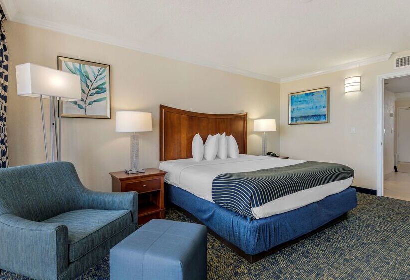منتجع Best Western Cocoa Beach Hotel & Suites