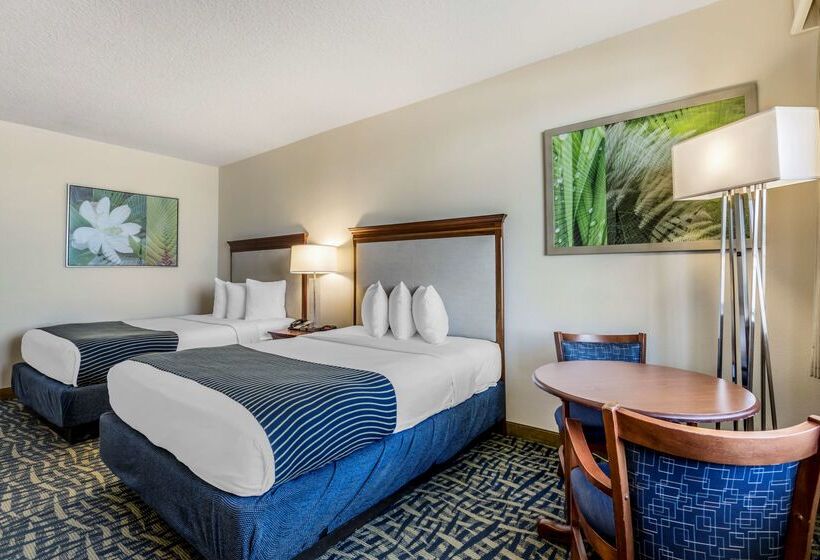 منتجع Best Western Cocoa Beach Hotel & Suites