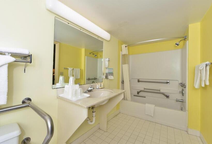 בית מלון כפרי Americas Best Value Inn Satellite Beach Melbourne