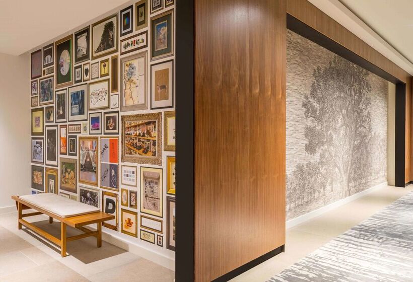 هتل C. Baldwin, Curio Collection By Hilton
