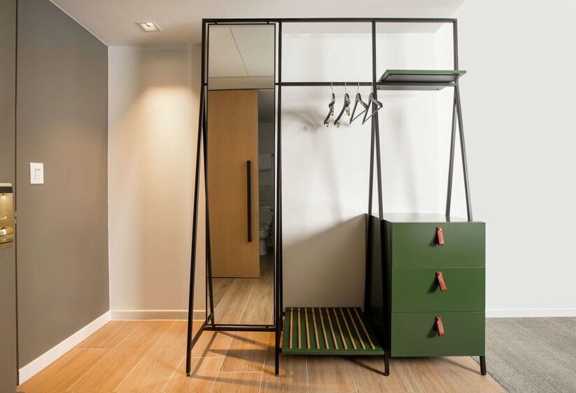 هتل C. Baldwin, Curio Collection By Hilton