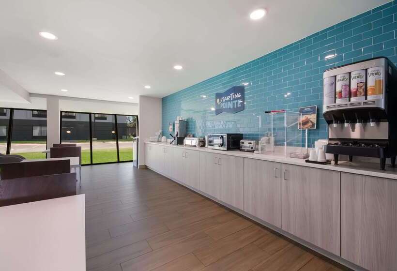 فندق Clarion Pointe Okc Airport