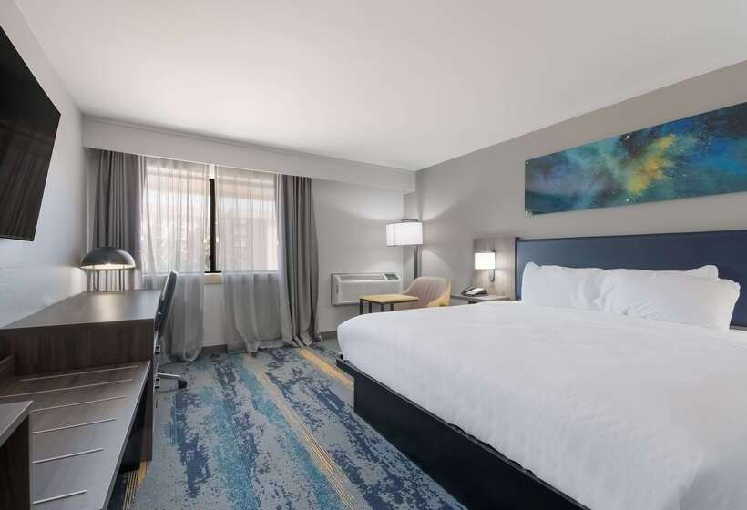 فندق Clarion Pointe Okc Airport