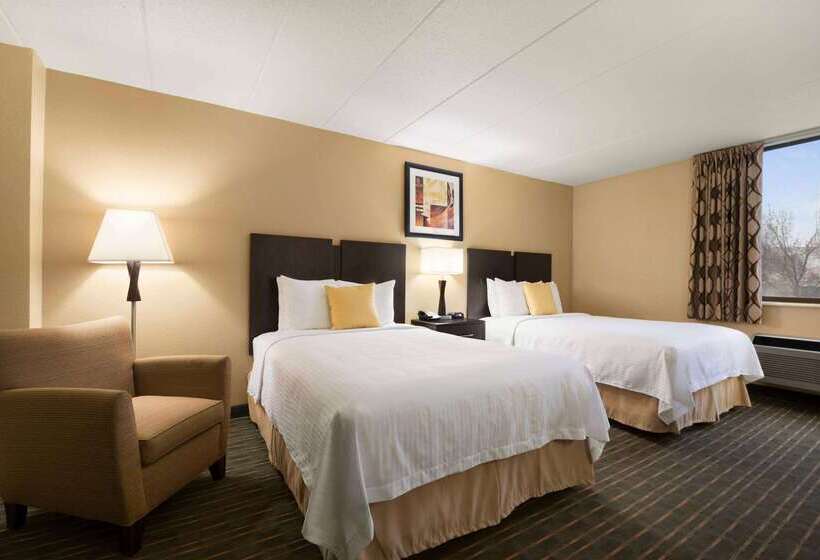 Days Hotel By Wyndham University Ave Se