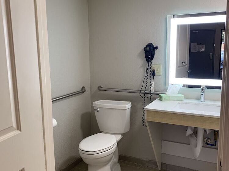 호텔 Days Inn By Wyndham Atlanta Stone Mountain