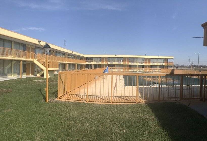 酒店 Days Inn By Wyndham Salem, Il