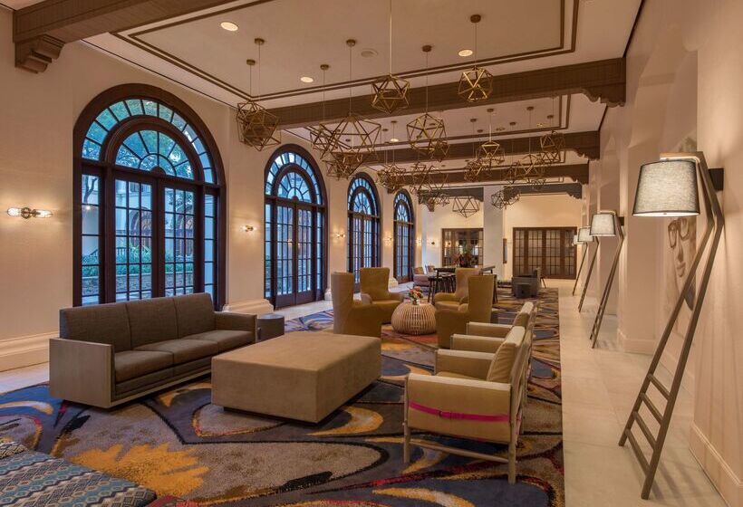 בית מלון כפרי Doubletree By Hilton Austin