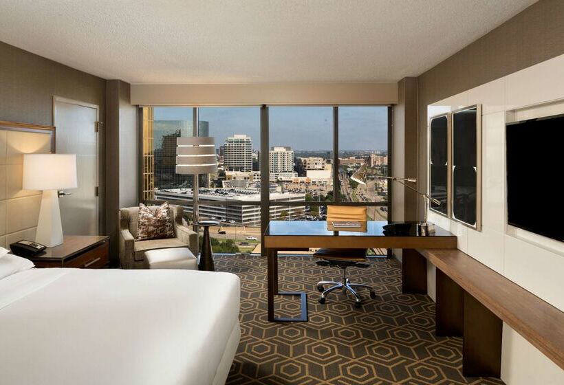 هتل Doubletree By Hilton Dallascampbell Centre