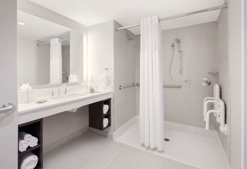 فندق Doubletree By Hilton  Deerfield Beach  Boca Raton