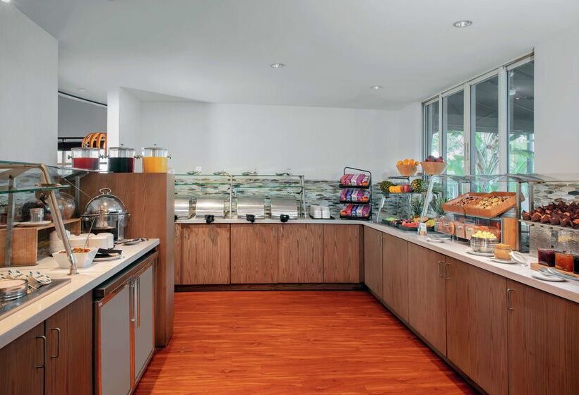 فندق Doubletree By Hilton  Deerfield Beach  Boca Raton