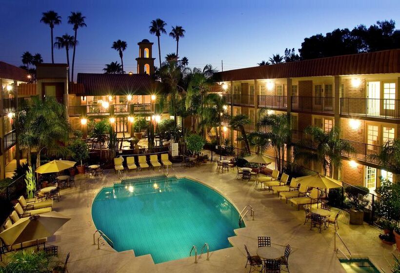 בית מלון כפרי Doubletree Suites By Hilton Tucson   Williams Center