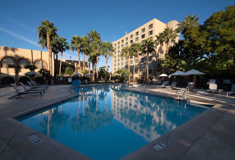 Отель Doubletree By Hilton Tucson  Reid Park