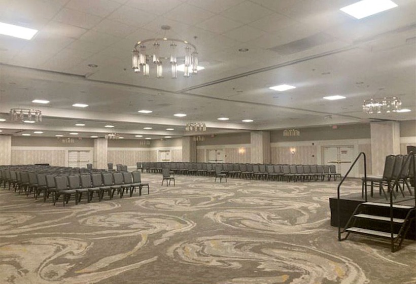 Отель Doubletree By Hilton Tucson  Reid Park