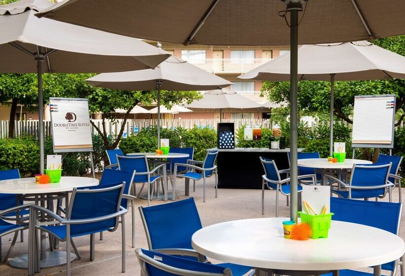 ホテル Doubletree Suites By Hilton Phoenix