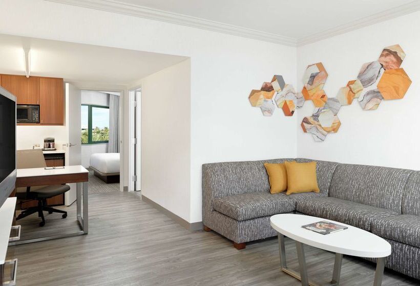 ホテル Doubletree Suites By Hilton Phoenix