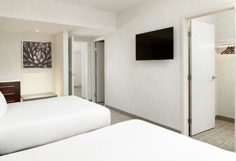 ホテル Doubletree Suites By Hilton Phoenix