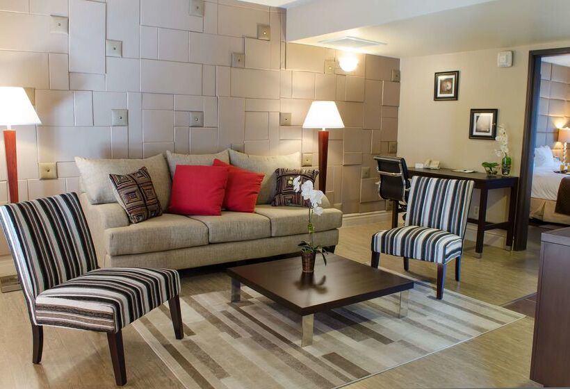 בית מלון כפרי Doubletree Suites By Hilton Tucson Airport