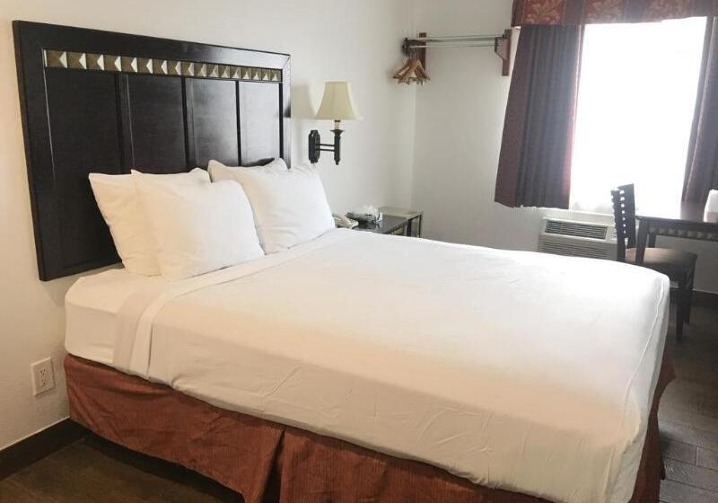 هتل Downtown San Diego Lodge