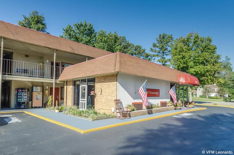 هتل Econo Lodge Historic Area