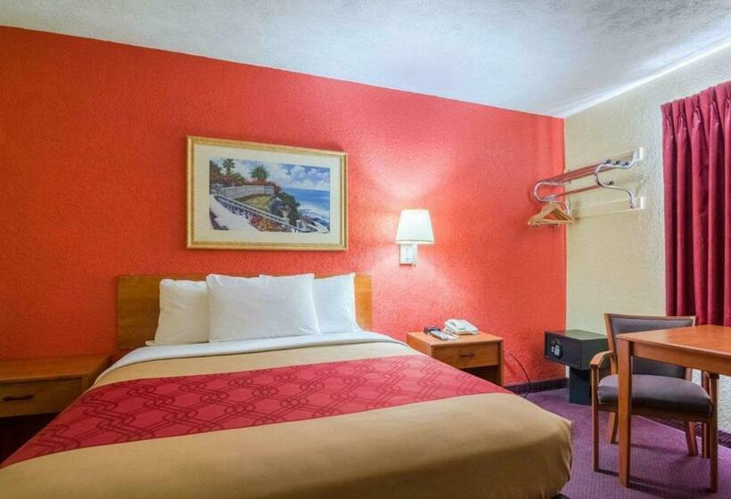 فندق Econo Lodge Ottawa