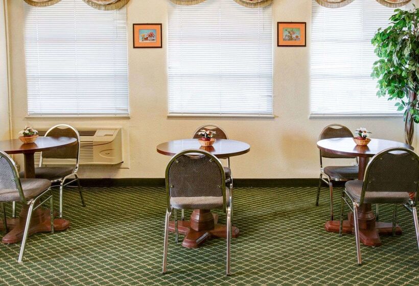 هتل Econo Lodge Temple