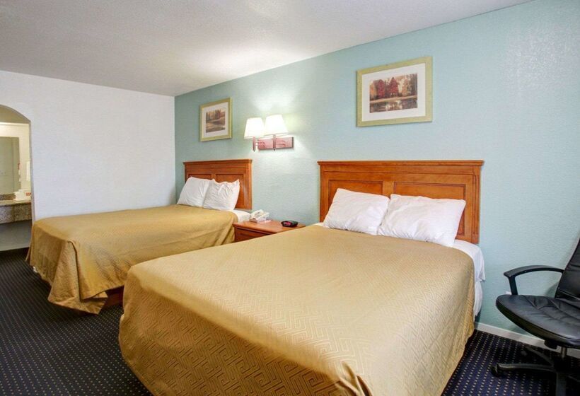 هتل Econo Lodge Temple