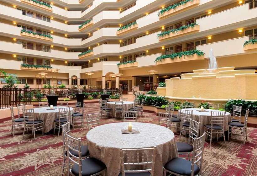 هتل Embassy Suites By Hilton Columbia Greystone