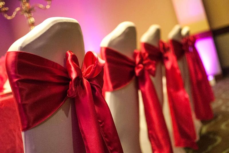 בית מלון כפרי Embassy Suites By Hilton Dallas Market Center