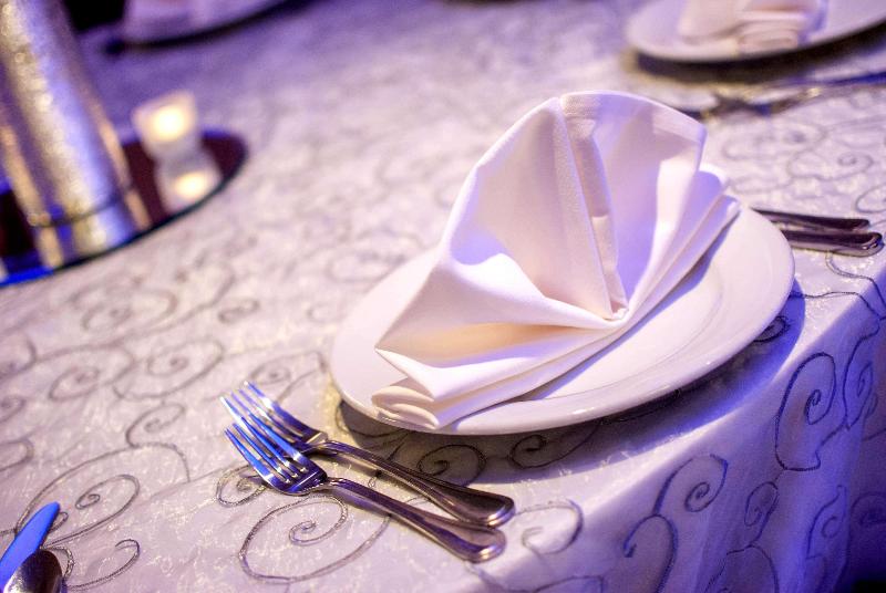 בית מלון כפרי Embassy Suites By Hilton Dallas Market Center