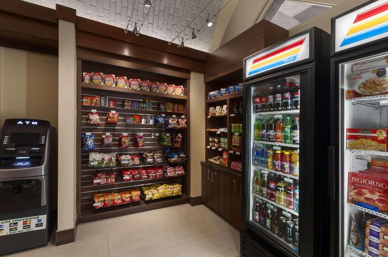 בית מלון כפרי Embassy Suites By Hilton Dallas Market Center