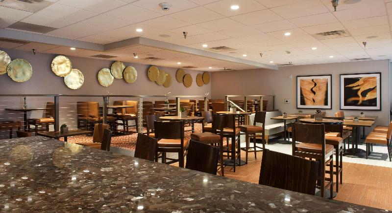 هتل Embassy Suites By Hilton Denver Tech Center North