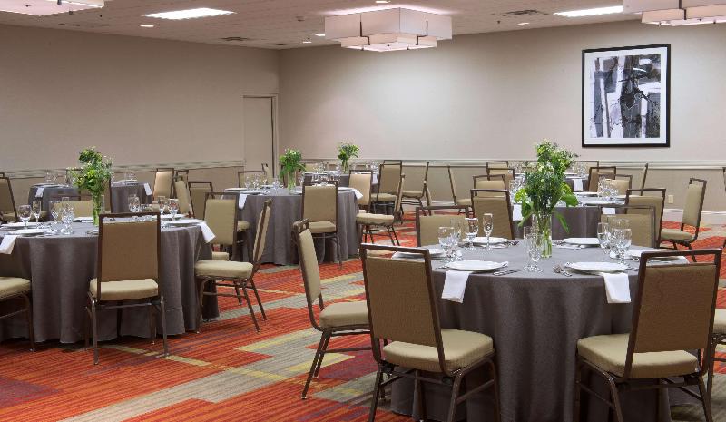 هتل Embassy Suites By Hilton Denver Tech Center North