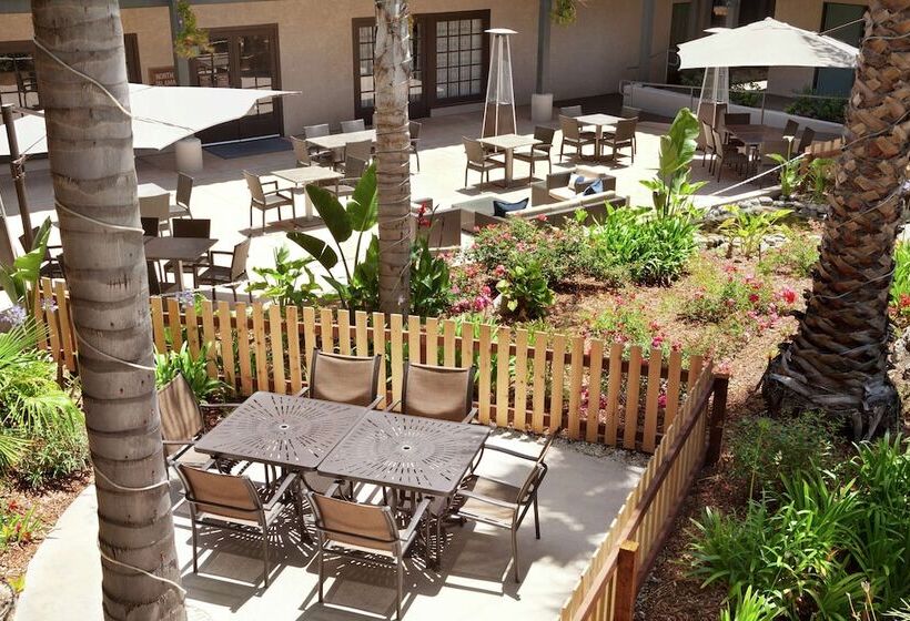 בית מלון כפרי Embassy Suites By Hilton Lompoc Central Coast