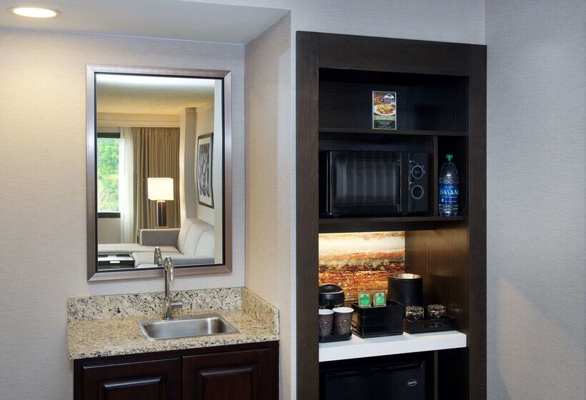 فندق Embassy Suites By Hilton Portland Tigard