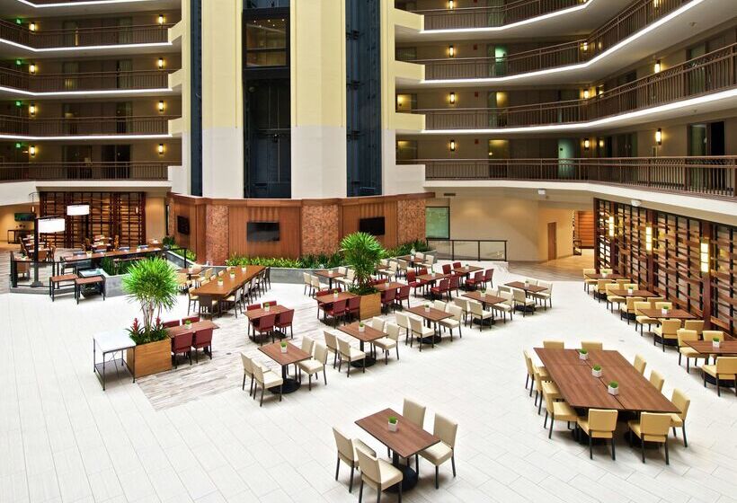 فندق Embassy Suites By Hilton Portland Tigard