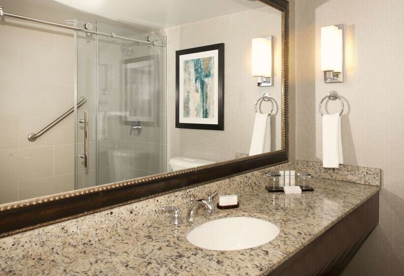 فندق Embassy Suites By Hilton Portland Tigard