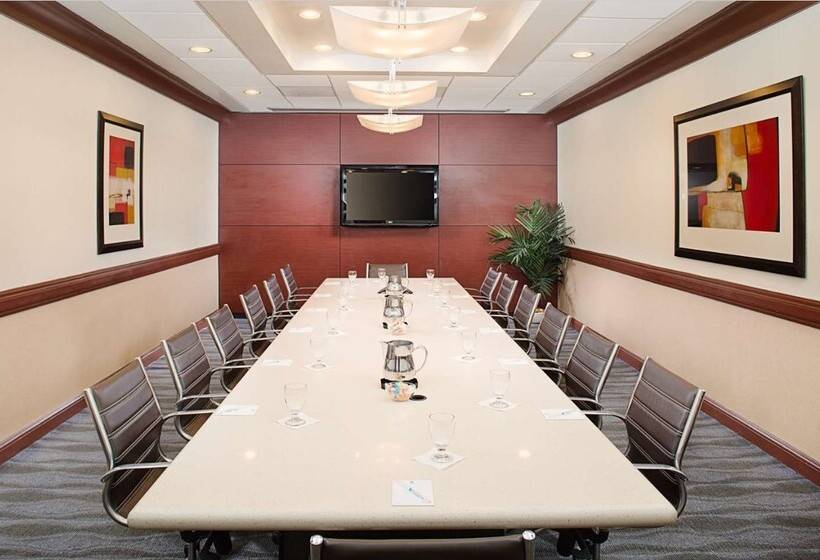 هتل Embassy Suites By Hilton San Diego Bay Downtown