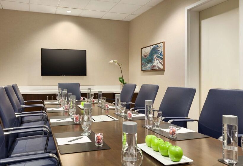 בית מלון כפרי Embassy Suites By Hilton San Luis Obispo
